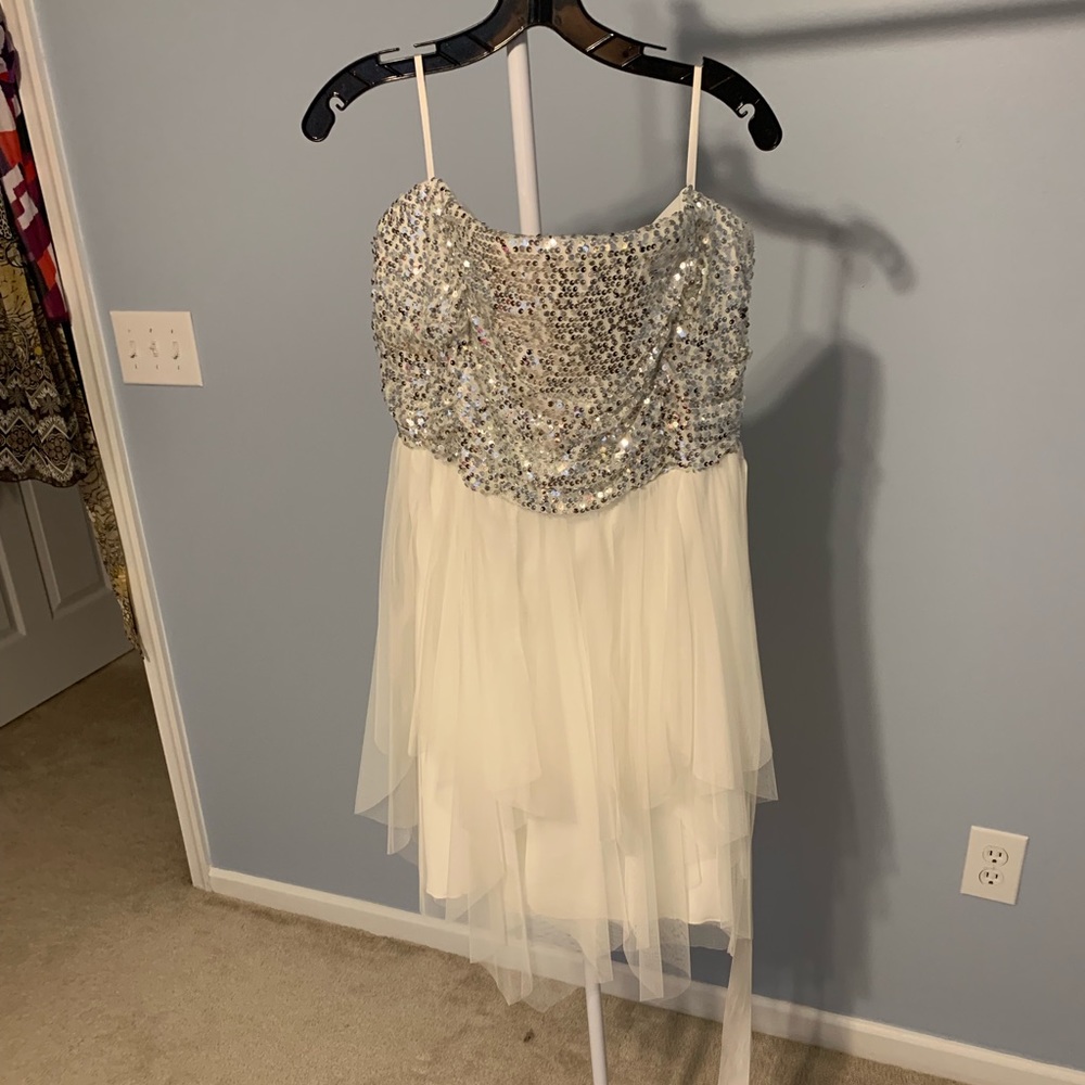 NWT 2X DEB Adorable Sparkly White Dress